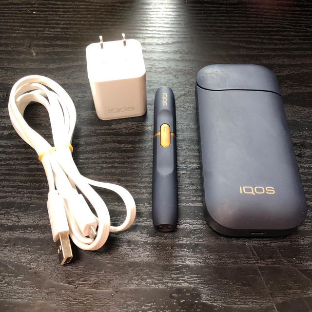 IQOS(アイコス)のiQOS ネイビー 翌日発送  メンズのファッション小物(タバコグッズ)の商品写真