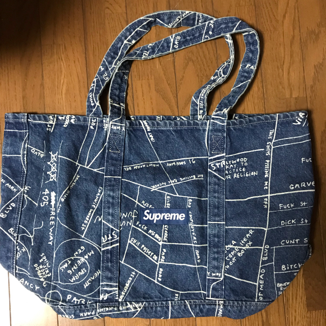 Supreme(シュプリーム)のSupreme Gonz Map Denim Tote Washed Blue レディースのバッグ(トートバッグ)の商品写真
