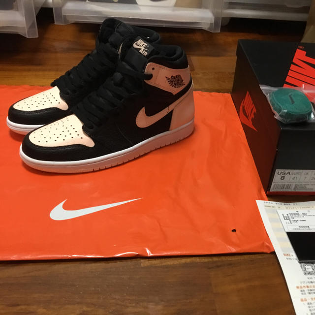 NIKE(ナイキ)のNIKE AIR JORDAN 1 HI OG CRIMSON TINT シュプ メンズの靴/シューズ(スニーカー)の商品写真