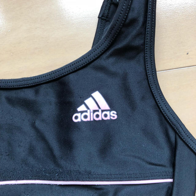 adidas(アディダス)のスクール水着140㎝ 2着セット キッズ/ベビー/マタニティのキッズ服女の子用(90cm~)(水着)の商品写真