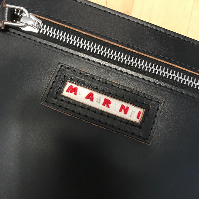 Marni(マルニ)の【新品】マルニ marni クラッチバッグ ポーチ 保存袋 レディースのバッグ(ショルダーバッグ)の商品写真