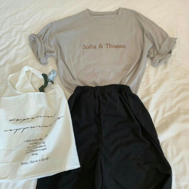 dholic(ディーホリック)のTシャツ レディースのトップス(Tシャツ(半袖/袖なし))の商品写真