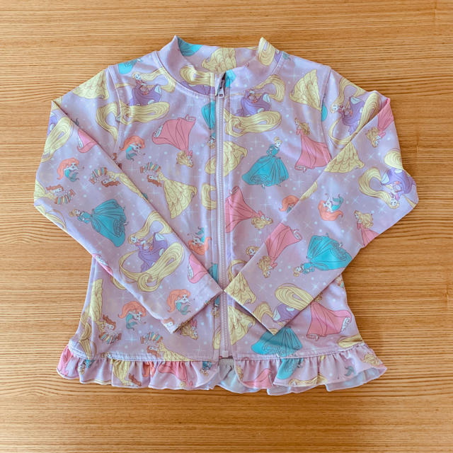 Disney(ディズニー)のディズニープリンセス ラッシュガード キッズ/ベビー/マタニティのキッズ服女の子用(90cm~)(水着)の商品写真