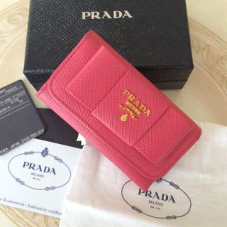 プラダ(PRADA)のPRADA♡リボンキーケース(キーケース)