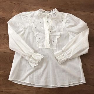 エイチアンドエム(H&M)のH&M☆新品 イギリス刺繍ブラウス 40(シャツ/ブラウス(長袖/七分))