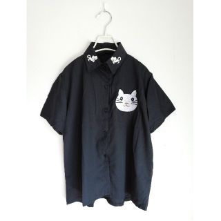 ネネット(Ne-net)の新品　猫シャツ　ブラック(シャツ/ブラウス(半袖/袖なし))