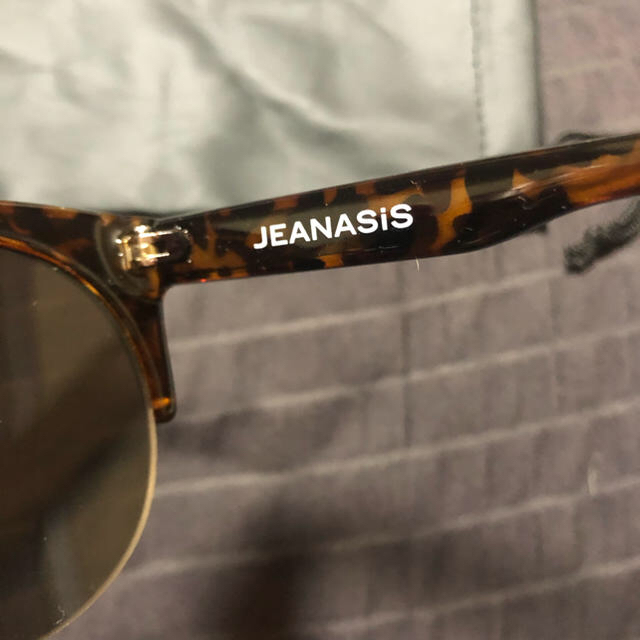 JEANASIS(ジーナシス)の【価格見直し済】JEANASIS キャットアイフレームサングラス (べっ甲) レディースのファッション小物(サングラス/メガネ)の商品写真