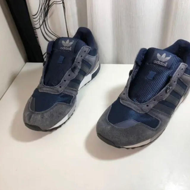 adidas(アディダス)のADIDAS / アディダス M21875 ZX 700 AC スニーカー メンズの靴/シューズ(スニーカー)の商品写真