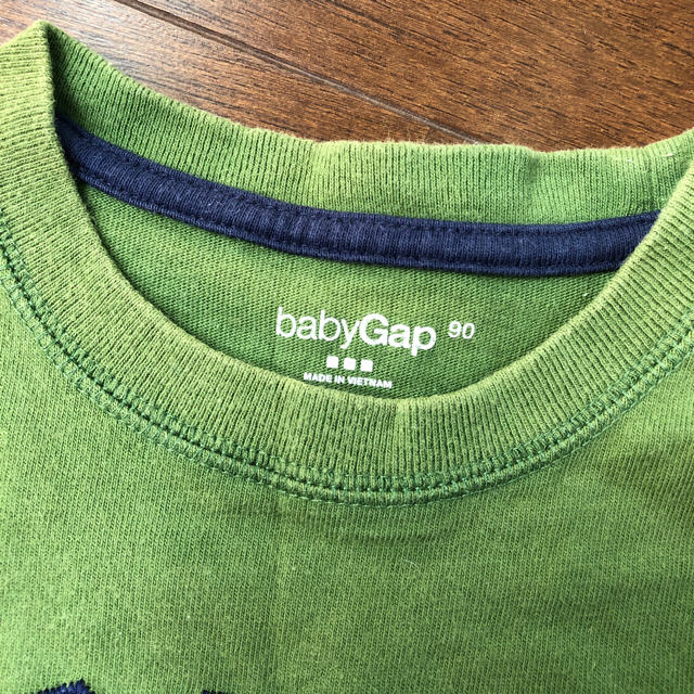 babyGAP(ベビーギャップ)のbabyGap  90cm  タンクトップ  中古品です！ キッズ/ベビー/マタニティのキッズ服男の子用(90cm~)(Tシャツ/カットソー)の商品写真