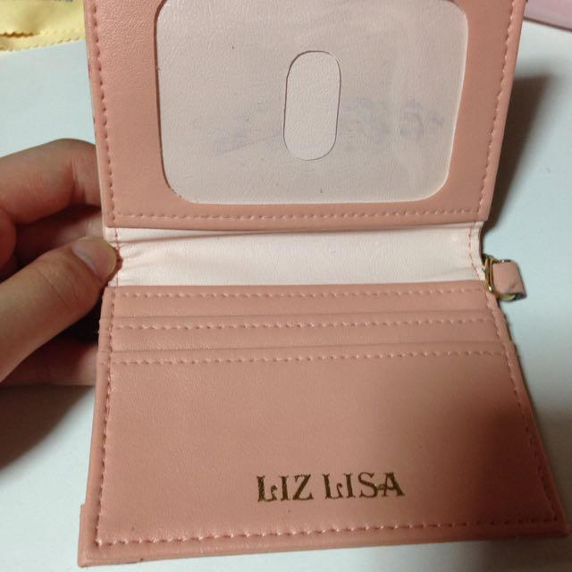 LIZ LISA(リズリサ)のパスケース レディースのファッション小物(名刺入れ/定期入れ)の商品写真