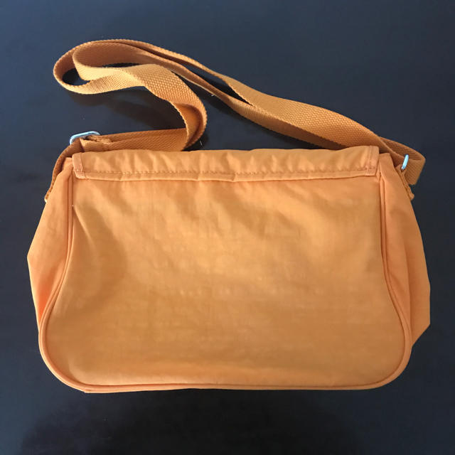 kipling(キプリング)のKIPLING ショルダーバッグ オレンジ レディースのバッグ(ショルダーバッグ)の商品写真