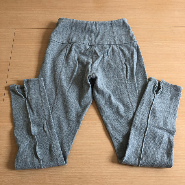 emmi atelier(エミアトリエ)のemmi yoga レギンス レディースのレッグウェア(レギンス/スパッツ)の商品写真