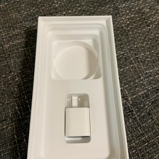 iPhone xs max 256GB SIMフリー 3