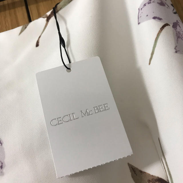 CECIL McBEE(セシルマクビー)のセシルワンピース 新品タグ付き レディースのワンピース(ミニワンピース)の商品写真