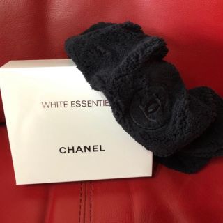 シャネル(CHANEL)のCHANELヘアーバンド☆未使用品(ヘアバンド)