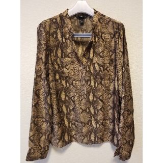 エイチアンドエム(H&M)のパイソン柄　とろみブラウス(シャツ/ブラウス(長袖/七分))