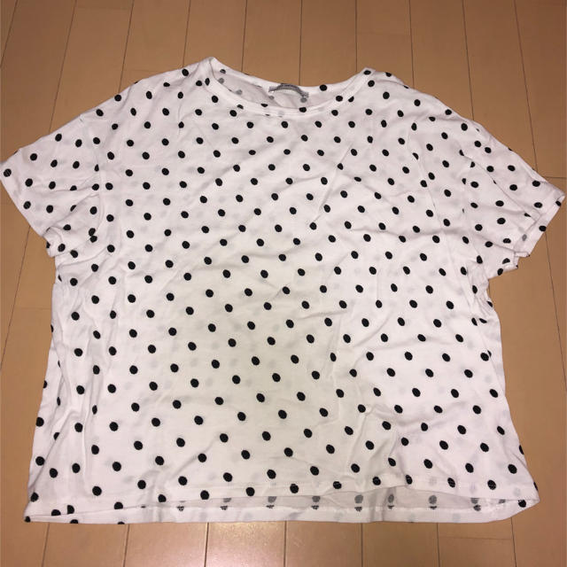 ZARA(ザラ)のTシャツ レディースのトップス(Tシャツ(半袖/袖なし))の商品写真