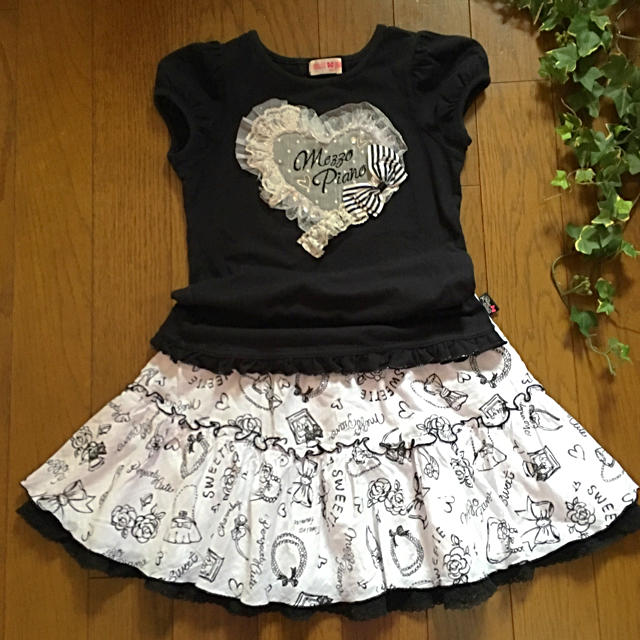 mezzo piano(メゾピアノ)のmezzo piano  スカート 150 M  キッズ/ベビー/マタニティのキッズ服女の子用(90cm~)(スカート)の商品写真