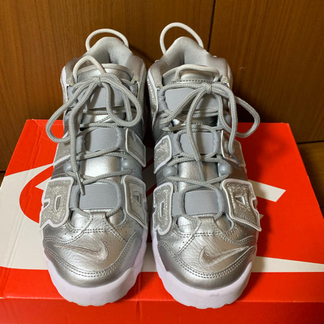 NIKE - モアテン シルバー 日本未発売 24.5㎝の通販 by ららら's shop