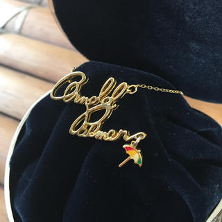 アーノルドパーマー(Arnold Palmer)のArnold Palmer ロゴ ペンダント ネックレス (ネックレス)