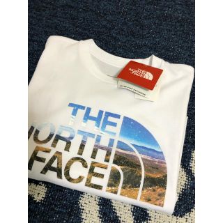 ザノースフェイス(THE NORTH FACE)の【新品タグ付】THE NORTH FACE Tシャツ M(Tシャツ/カットソー(半袖/袖なし))