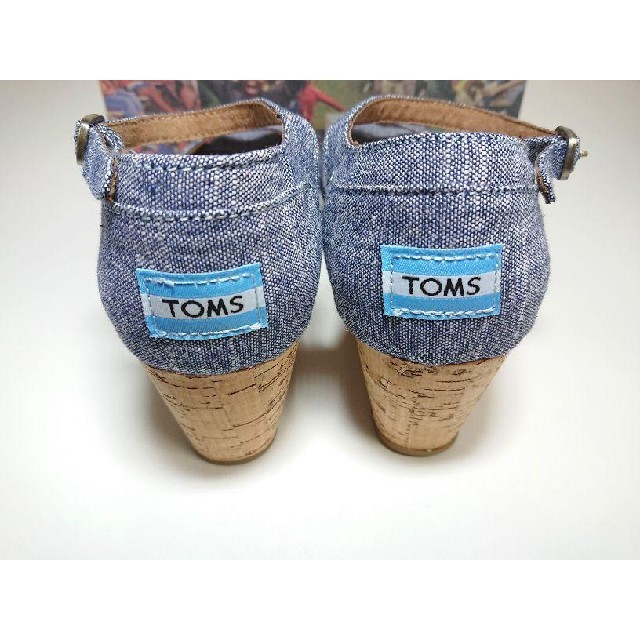 DEUXIEME CLASSE(ドゥーズィエムクラス)の新品未使用❗ TOMS ウェッジソール サンダル レディースの靴/シューズ(ハイヒール/パンプス)の商品写真