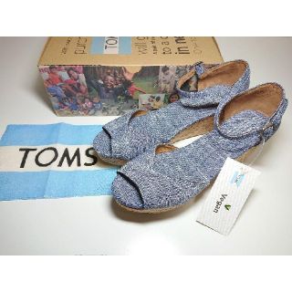 ドゥーズィエムクラス(DEUXIEME CLASSE)の新品未使用❗ TOMS ウェッジソール サンダル(ハイヒール/パンプス)