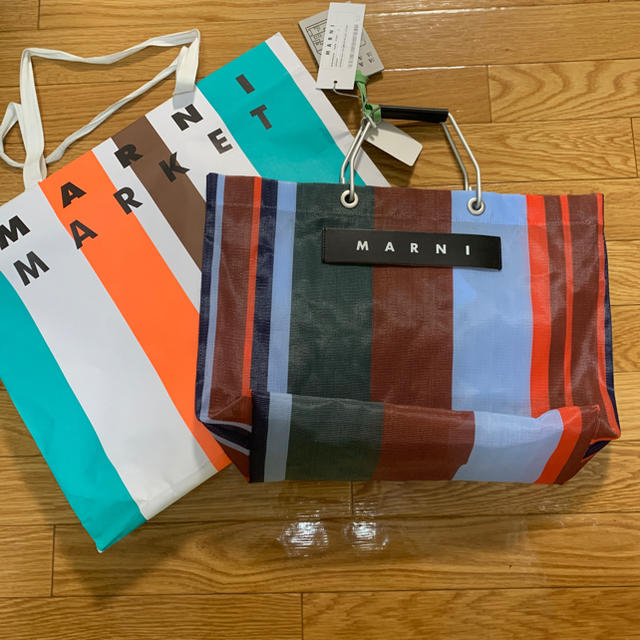 新品未使用 MARNI マルニ フラワーカフェ ストライプバッグラッカーレッド