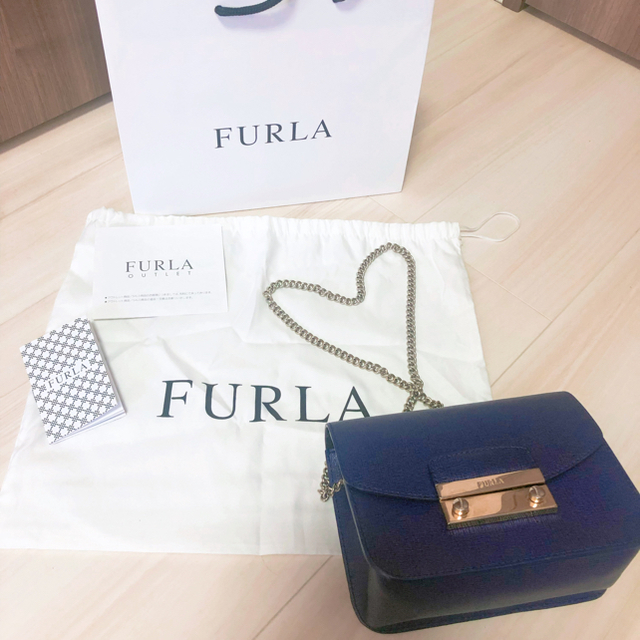 FURLA メトロポリス ネイビー