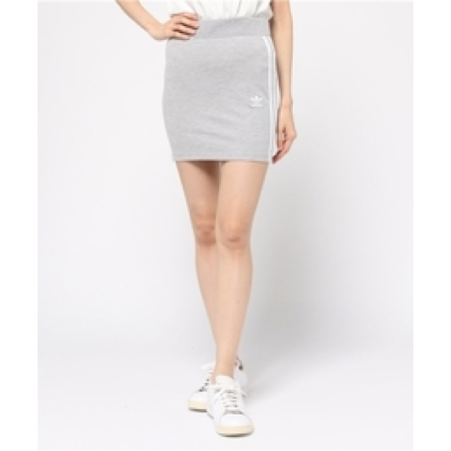 adidas(アディダス)のadidas スカート  レディースのスカート(ミニスカート)の商品写真