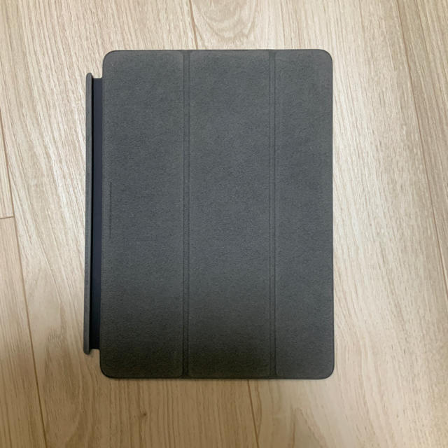 iPad(アイパッド)のiPad 9.7インチ用 Smart Cover チャコールグレー スマホ/家電/カメラのスマホアクセサリー(iPadケース)の商品写真