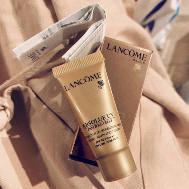 LANCOME - 新品未使用！ランコム アプソリュ プレシャスセル UV 5mlの ...