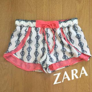 ザラ(ZARA)のZARA オルテガ柄プリント ショーパン(ショートパンツ)