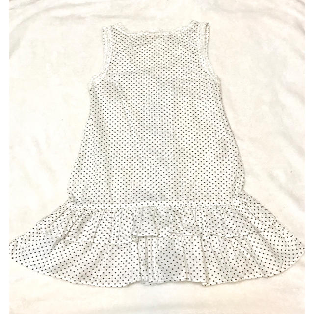 送料込み！新品 女児用 モノクロ水玉ワンピース 120 キッズ/ベビー/マタニティのキッズ服女の子用(90cm~)(ワンピース)の商品写真