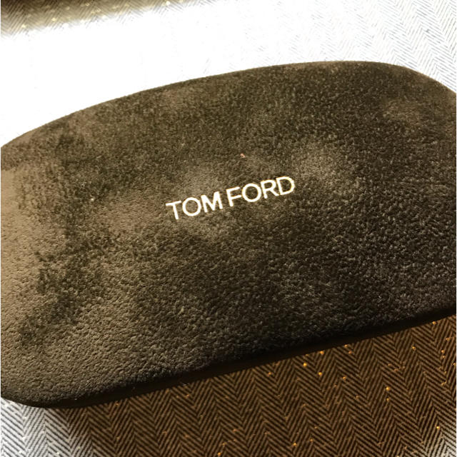 TOM FORD(トムフォード)のトム フォード メガネケース サングラスケース メガネ拭きTom Ford メンズのファッション小物(サングラス/メガネ)の商品写真