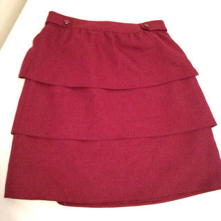 赤ティアードスカート(ひざ丈スカート)