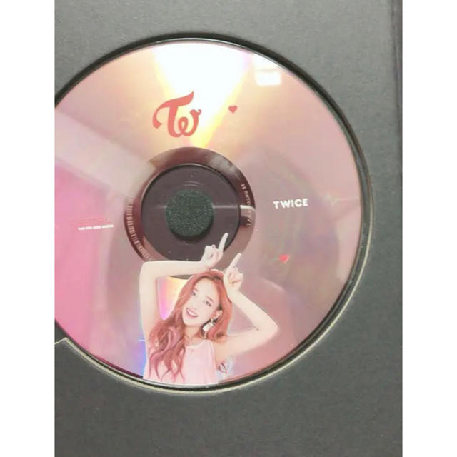 Waste(twice)(ウェストトゥワイス)の【TWICE】【ナヨンCD】【サナ・ツウィ トレカ付き】signal CD エンタメ/ホビーのCD(K-POP/アジア)の商品写真