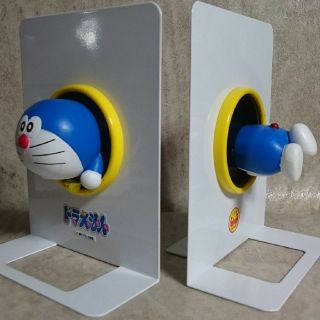 ショウガクカン(小学館)のドラえもん ブックスタンド 小学館(キャラクターグッズ)