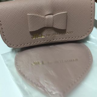 ジルバイジルスチュアート(JILL by JILLSTUART)の新品未使用 ジル ハートチャーム付きミニバック型ポーチ(ポーチ)