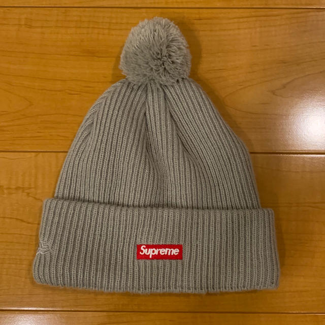 Supreme(シュプリーム)のSupremeニットキャップ メンズの帽子(ニット帽/ビーニー)の商品写真