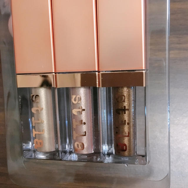 stila(スティラ)のstila スティラ アイシャドウセット コスメ/美容のベースメイク/化粧品(アイシャドウ)の商品写真