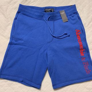 アバクロンビーアンドフィッチ(Abercrombie&Fitch)の新品 アバクロンビー&フィッチ アップリケロゴショートパンツ ブルー Mサイズ (ショートパンツ)