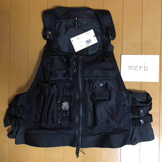 nikelab utility vest