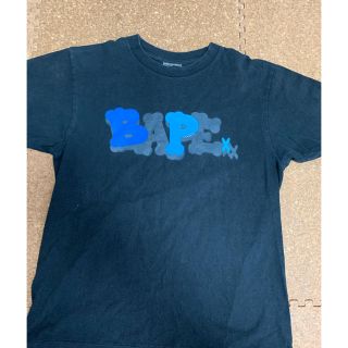 アベイシングエイプ(A BATHING APE)の激レアMサイズ！初期 BAPE×KAWSコラボTシャツ黒(Tシャツ/カットソー(半袖/袖なし))