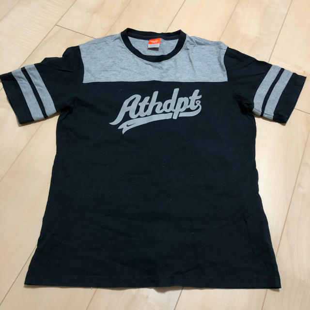 NIKE(ナイキ)のTシャツ キッズ/ベビー/マタニティのキッズ服女の子用(90cm~)(Tシャツ/カットソー)の商品写真