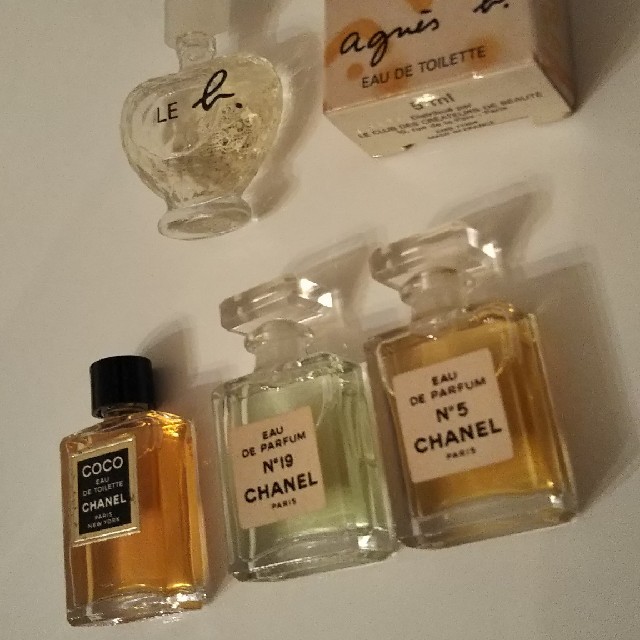 CHANEL - CHANELミニボトル香水の通販 by まり's shop｜シャネルならラクマ