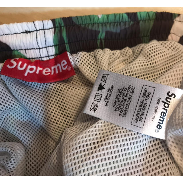 Supreme(シュプリーム)の18ss SUPREME Nylon Water Short メンズのパンツ(ショートパンツ)の商品写真