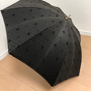 セリーヌ 黒 日傘/雨傘の通販 53点 | celineのレディースを買うならラクマ