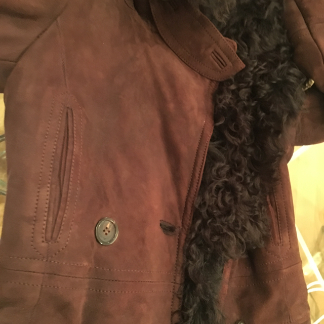 Gucci(グッチ)の定価100万円グッチリアルムートンビーコート レディースのジャケット/アウター(ムートンコート)の商品写真