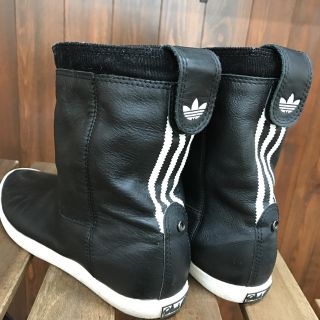 アディダス(adidas)のadidas   ショートブーツ   Black(ブーツ)